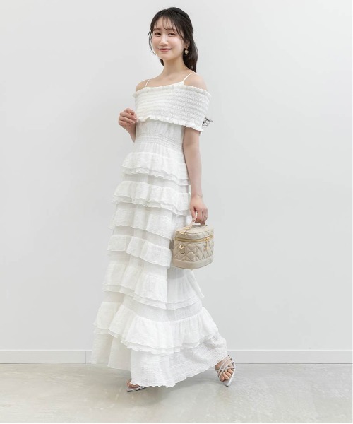 RANDA(ランダ)の「ビジュークロスストラップサンダル(サンダル・レディース・ブラック/ホワイト/シルバー・L/S/M/LL)」の17枚目の写真