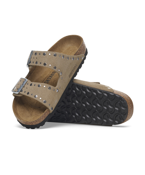 U by SPICK&SPAN(ユーバイスピックアンドスパン)の「BIRKENSTOCK/ビルケンシュトック ARIZONA RIVET narrow(サンダル・レディース・ベージュ・23cm/24cm/24.5cm/25cm)」の6枚目の写真