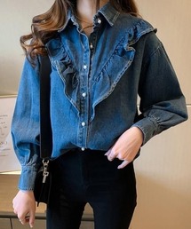 Coo+i（クーイ）の「パールボタン デニムフリルブラウス（シャツ/ブラウス）」