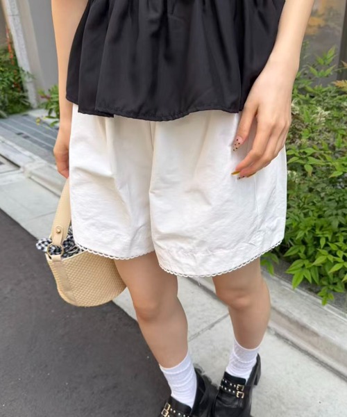 mebole（メボレ）の「ハイウエストレースショートパンツ（その他パンツ・レディース・ブラック/ホワイト・FREE）」の3枚目の写真