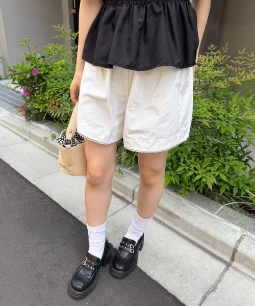 mebole（メボレ）の「ハイウエストレースショートパンツ（その他パンツ・レディース・ブラック/ホワイト・FREE）」の4枚目の写真