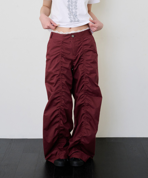 ITZAVIBE(イッザバイブ)の「LACE LAYERED WIDE PANTS - BURGUNDY(その他パンツ・レディース・その他・MEDIUM/LARGE)」の1枚目の写真