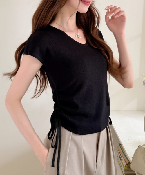 Ada.(エイダ)の「サイドドロスト Vネック フレンチスリーブ カットソー ◎(Tシャツ/カットソー・レディース・ブラック/ホワイト×ブラック/ホワイト・FREE)」の9枚目の写真