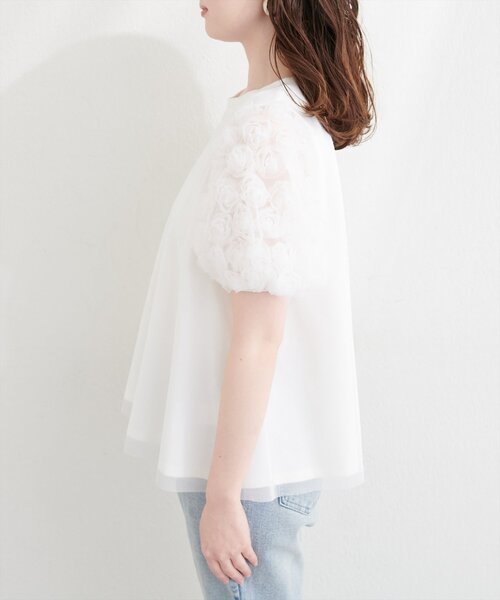 natural couture（ナチュラルクチュール）の「フラワーレースパフスリーブT（Tシャツ/カットソー・レディース・オフホワイト/ブラック・FREE）」の3枚目の写真