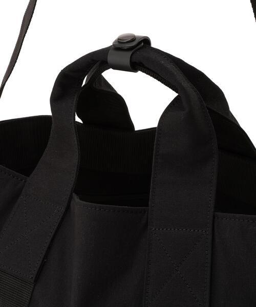 MARGARET HOWELL（マーガレットハウエル）の「COTTON NYLON CANVAS（ショルダーバッグ・メンズ・ブラック・FREE）」の5枚目の写真