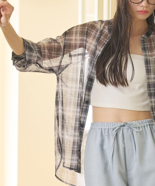 BEAUTY&YOUTH UNITED ARROWS(ビューティーアンドユースユナイテッドアローズ)の「【WEB限定】オンブレーチェック シアーバンドカラーシャツ ウォッシャブル(シャツ/ブラウス・レディース・ブラウン/ブラック・FREE)」の6枚目の写真