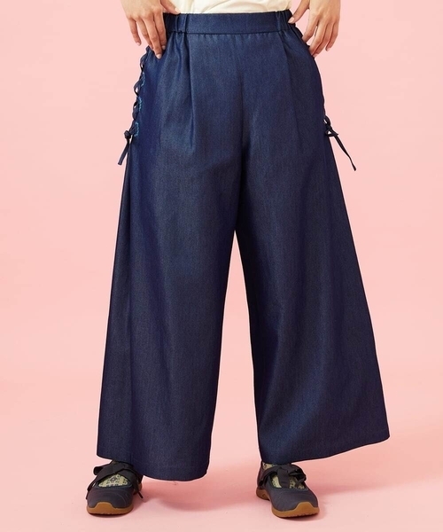 Jocomomola（ホコモモラ）の「Flor デニム 刺繍入りレースアップワイドパンツ（デニムパンツ・レディース・ネイビー/ブルー・42/40）」の19枚目の写真