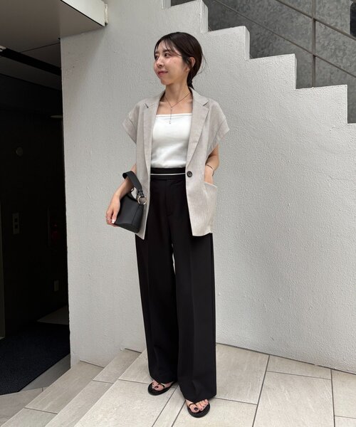 CAPRICIEUX LE'MAGE(カプリシューレマージュ)の「ワイドベルト1タックパンツ(その他パンツ・レディース・グレー/ホワイト系その他/ブラック・36/38/PS)」の9枚目の写真