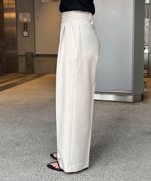 CAPRICIEUX LE'MAGE(カプリシューレマージュ)の「ワイドベルト1タックパンツ(その他パンツ・レディース・グレー/ホワイト系その他/ブラック・36/38/PS)」の15枚目の写真