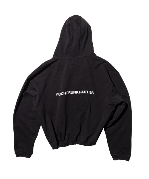 PUNCH DRUNK PARTIES(パンチドランクパーティーズ)の「Circle Logo Zip Up Hoodie (BLACK)(パーカー・レディース・その他・1/2/3)」の3枚目の写真