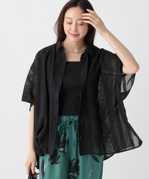 Elura(エルーラ)の「レース刺繍シャツ/882074(シャツ/ブラウス・レディース・ホワイト/ブラック/ピンク・FREE)」の2枚目の写真