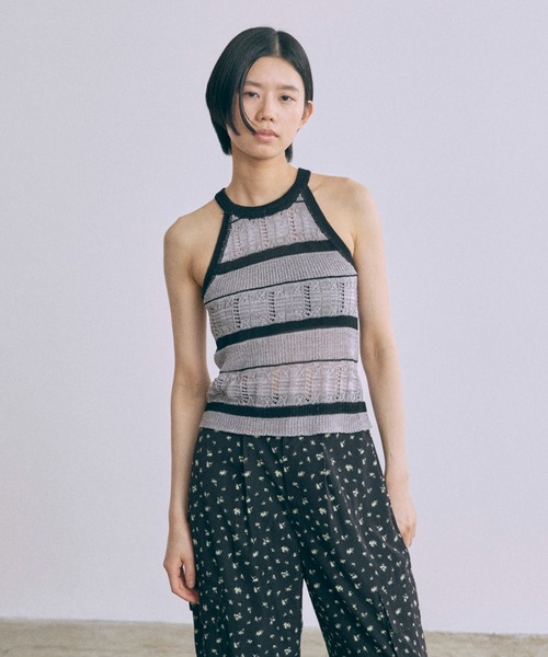 EN NEUME(エンノイム)の「Sheer Stripe Racerback Knit Camisole(キャミソール・レディース・ベージュ/グレー/バーガンディー・FREE)」の2枚目の写真