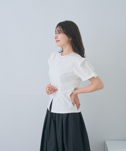 Neige(ネージュ)の「フォルムスリーブカットソー(Tシャツ/カットソー・レディース・ホワイト/ブラック・ONE SIZE)」の4枚目の写真