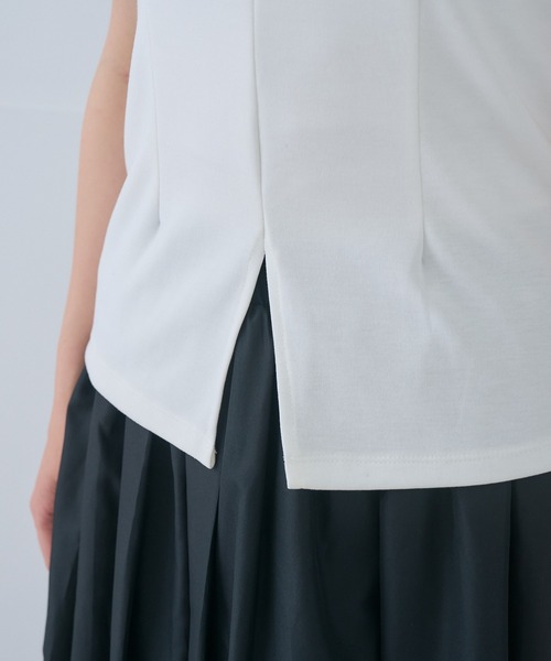 Neige(ネージュ)の「フォルムスリーブカットソー(Tシャツ/カットソー・レディース・ホワイト/ブラック・ONE SIZE)」の11枚目の写真