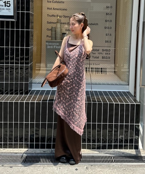 ANDRESD（アンドレスド）の「フラワースパンコールキャミドレス / flower spangle cami dress（ドレス・レディース・イエロー/ブラック/オフホワイト/シルバー/ピンク/アイボリー・L/M）」の5枚目の写真