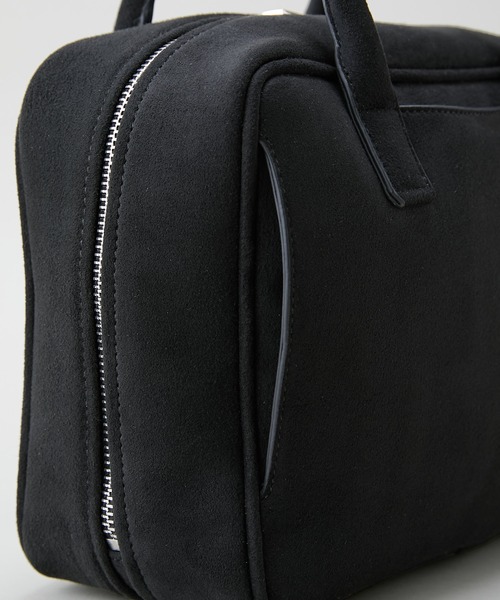 LE VERNIS(ル・ベルニ)の「LE VERNIS(ル・ベルニ)Suede boston bag(ボストンバッグ・レディース・ベージュ/ブラック・FREE)」の18枚目の写真