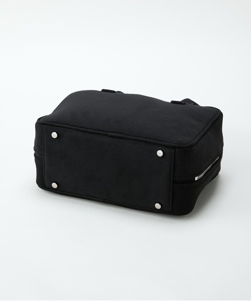 LE VERNIS(ル・ベルニ)の「LE VERNIS(ル・ベルニ)Suede boston bag(ボストンバッグ・レディース・ベージュ/ブラック・FREE)」の19枚目の写真