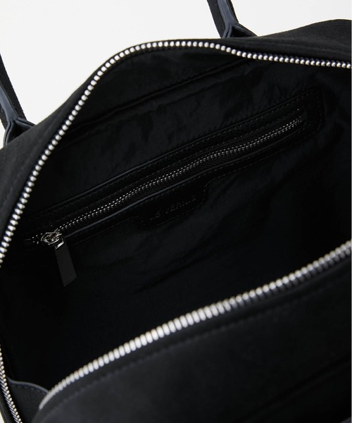 LE VERNIS(ル・ベルニ)の「LE VERNIS(ル・ベルニ)Suede boston bag(ボストンバッグ・レディース・ベージュ/ブラック・FREE)」の11枚目の写真