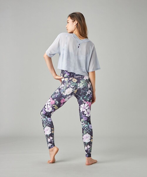 Chacott(チャコット)の「ローズガーデンプリントレギンス(その他パンツ・レディース・ホワイト/ブラック・M)」の13枚目の写真