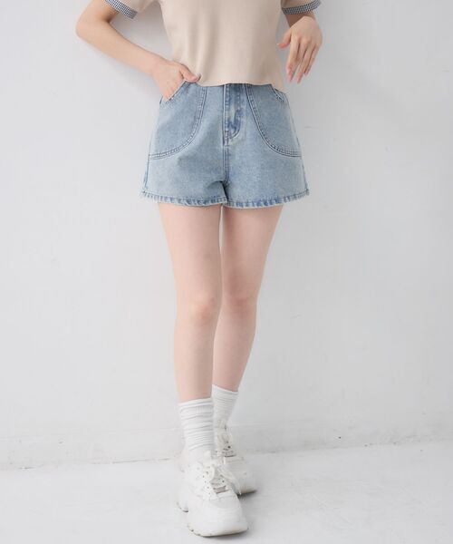 ems excite(エムズエキサイト)の「【2サイズ展開】切替デニムショートパンツ(デニムパンツ・レディース・ブラック/ブルー系その他5/ライトブルー・SMALL/MEDIUM)」の2枚目の写真