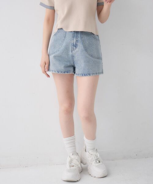 ems excite(エムズエキサイト)の「【2サイズ展開】切替デニムショートパンツ(デニムパンツ・レディース・ブラック/ブルー系その他5/ライトブルー・SMALL/MEDIUM)」の15枚目の写真