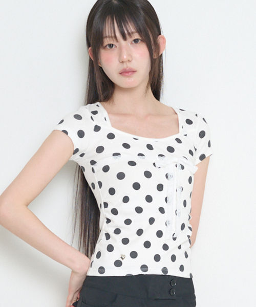 ILLIGO(イリゴ)の「パターンポイントトップドットホワイト(Tシャツ/カットソー・レディース・その他・OS)」の1枚目の写真