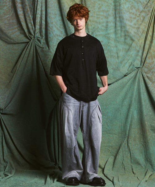 MAISON SPECIAL（メゾンスペシャル）の「《UNISEX》Ramie-SOLOTEX Prime-Over Henry Neck Short Sleeve Knit T-shirt/ラミーソロテックスプライムオーバーヘンリーネックショートスリーブニットTシャツ【MAISON SPECIAL/メゾンスペシャル】（Tシャツ/カットソー・メンズ・レッド/サックスブルー/ブラック・0/1/2）」の16枚目の写真