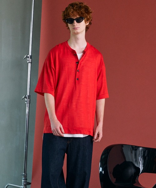 MAISON SPECIAL（メゾンスペシャル）の「《UNISEX》Ramie-SOLOTEX Prime-Over Henry Neck Short Sleeve Knit T-shirt/ラミーソロテックスプライムオーバーヘンリーネックショートスリーブニットTシャツ【MAISON SPECIAL/メゾンスペシャル】（Tシャツ/カットソー・メンズ・レッド/サックスブルー/ブラック・0/1/2）」の10枚目の写真
