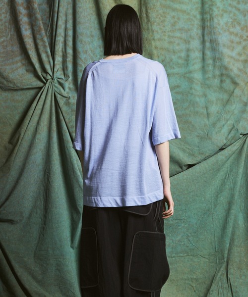 MAISON SPECIAL（メゾンスペシャル）の「《UNISEX》Ramie-SOLOTEX Prime-Over Henry Neck Short Sleeve Knit T-shirt/ラミーソロテックスプライムオーバーヘンリーネックショートスリーブニットTシャツ【MAISON SPECIAL/メゾンスペシャル】（Tシャツ/カットソー・メンズ・レッド/サックスブルー/ブラック・0/1/2）」の9枚目の写真
