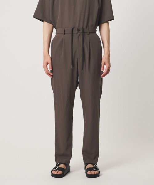 UNITED ARROWS(ユナイテッドアローズ)の「DotAir ドットエア 1プリーツ テーパード パンツ 吸水速乾 タテストレッチ(スラックス・メンズ・ダークブラウン/ブラック・L/XL/M/S)」の8枚目の写真