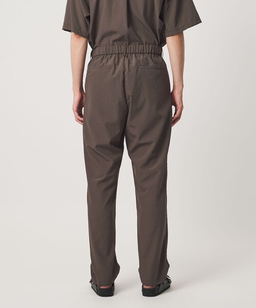 UNITED ARROWS(ユナイテッドアローズ)の「DotAir ドットエア 1プリーツ テーパード パンツ 吸水速乾 タテストレッチ(スラックス・メンズ・ダークブラウン/ブラック・L/XL/M/S)」の10枚目の写真