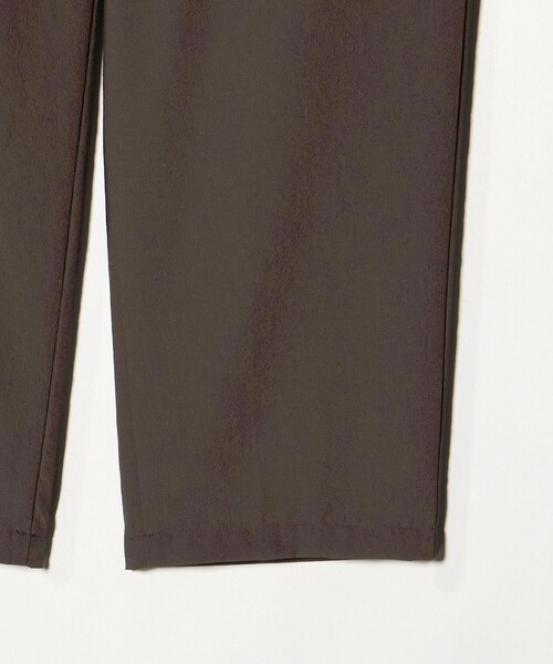 UNITED ARROWS(ユナイテッドアローズ)の「DotAir ドットエア 1プリーツ テーパード パンツ 吸水速乾 タテストレッチ(スラックス・メンズ・ダークブラウン/ブラック・L/XL/M/S)」の21枚目の写真
