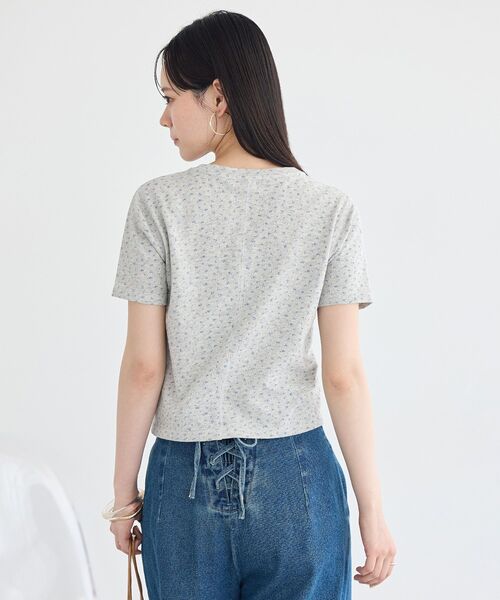 earth music&ecology(アースミュージックアンドエコロジー)の「アイレットミニ裏毛Tシャツ(Tシャツ/カットソー・レディース・ネイビー/オフホワイト/杢グレー・FREE)」の20枚目の写真