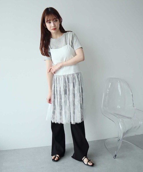 earth music&ecology(アースミュージックアンドエコロジー)の「アイレットミニ裏毛Tシャツ(Tシャツ/カットソー・レディース・ネイビー/オフホワイト/杢グレー・FREE)」の4枚目の写真