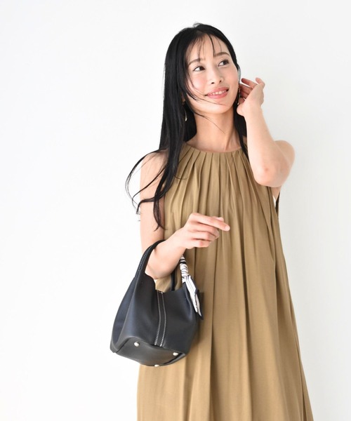 Ehre style（エーレスタイル）の「コンパクト×大容量 愛されキューブ鞄 おまけスカーフ付き（ハンドバッグ・レディース・ブラウン/ブラック/グレイッシュベージュ・FREE）」の12枚目の写真