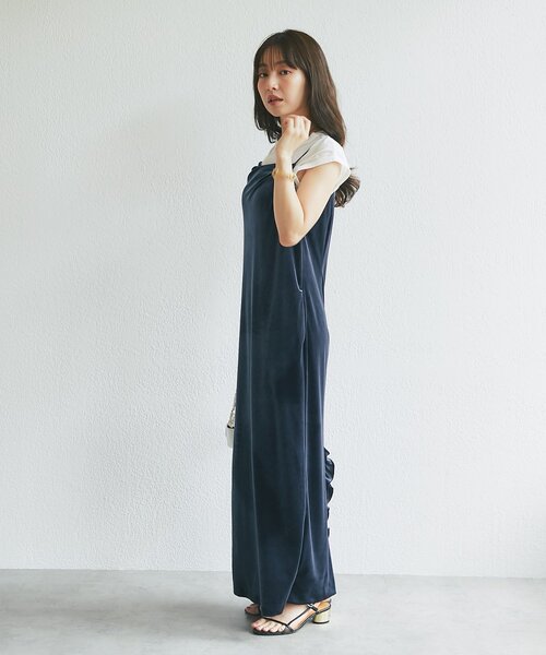 La boutique BonBon（ラブティックボンボン）の「ベロアキャミワンピース（ワンピース・レディース・ネイビー/ブラック・38/36）」の18枚目の写真