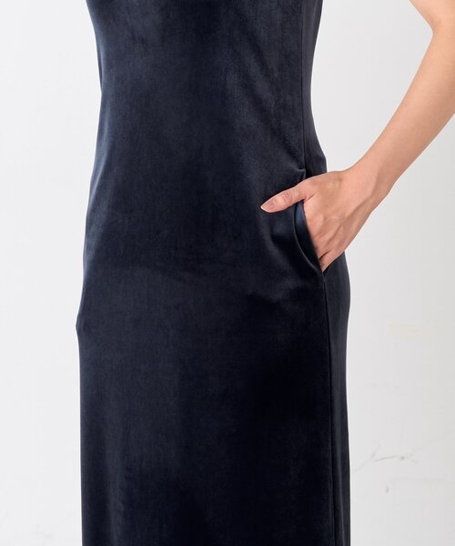 La boutique BonBon（ラブティックボンボン）の「ベロアキャミワンピース（ワンピース・レディース・ネイビー/ブラック・38/36）」の8枚目の写真