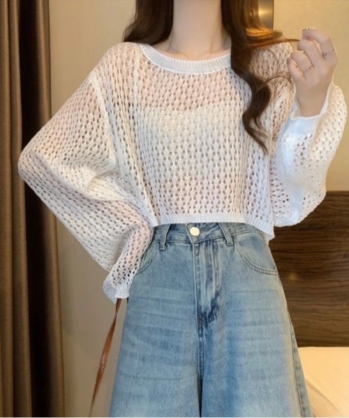 Beststore（ベストストア）の「かぎ針風 メッシュニット トップス シースルー ショート丈 ボリューム袖 透け感 クルーネック（ニット/セーター・レディース・ホワイト/ブルー/イエロー/ブラック/ピンク/アイボリー・FREE）」の2枚目の写真