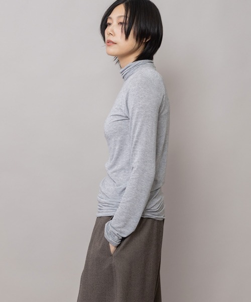 Munich(ミューニック)の「アンゴラウールガーゼストレッチジャージ タートルネックプルオーバー(Tシャツ/カットソー・レディース・ホワイト/ブラック/グレー/レッド・FREE)」の13枚目の写真