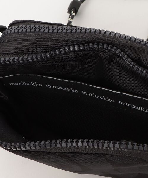 marimekko(マリメッコ)の「【kioski】Iloisa Mini Unikko / shoulder bag Black(ショルダーバッグ・レディース・ブラック・FREE)」の10枚目の写真