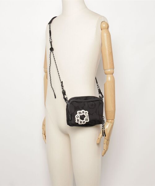 marimekko(マリメッコ)の「【kioski】Iloisa Mini Unikko / shoulder bag Black(ショルダーバッグ・レディース・ブラック・FREE)」の11枚目の写真