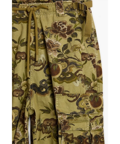 Desigual(デシグアル)の「ボタニカル カモ 総柄 カーゴパンツ(デニムパンツ・メンズ・グリーン・XS/XXL/XL/L/M/S)」の6枚目の写真
