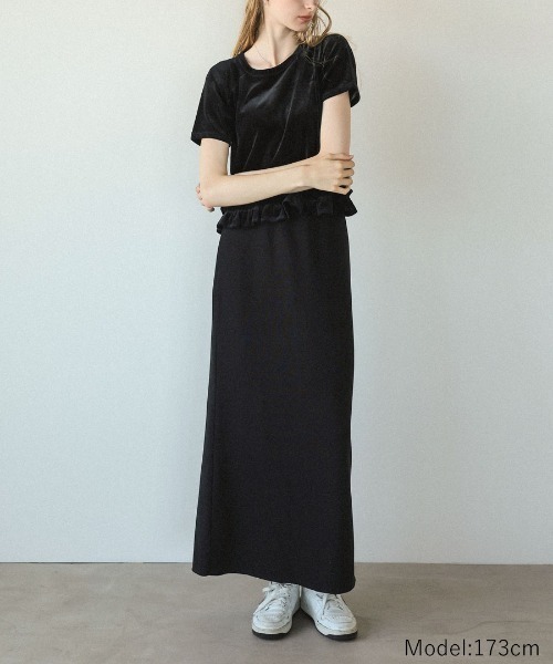 pufe(ピュフェ)の「【柔らかなベロアにシアーの抜け感&フリルで甘さを】シアー ベロア ヘム トップス シアーベロア フリル 裾フリル Tシャツ ラグラン 半袖 レディース 透け感 甘め フェミニン 大人 着痩せ ゆったり ストレッチ(Tシャツ/カットソー・レディース・グレー/ホワイト/ブラック/ブラウン・ONE SIZE)」の13枚目の写真