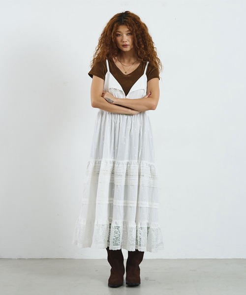 ROSE BUD(ローズバッド)の「mag.by c/COTTON LACE CAMISOLE DRESS(ワンピース・レディース・ホワイト/ベージュ・ONE SIZE)」の4枚目の写真