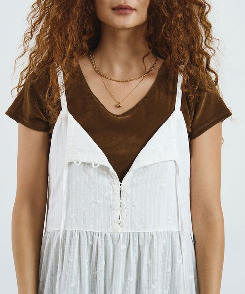 ROSE BUD(ローズバッド)の「mag.by c/COTTON LACE CAMISOLE DRESS(ワンピース・レディース・ホワイト/ベージュ・ONE SIZE)」の8枚目の写真