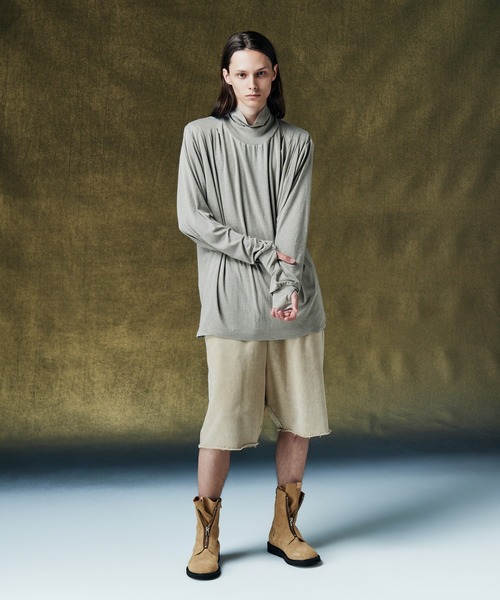 glamb（グラム）の「Drape Mock Neck Cutsew / ドレープモックネックカットソー（Tシャツ/カットソー・メンズ・グレー/ブラック・M/S/L）」の9枚目の写真