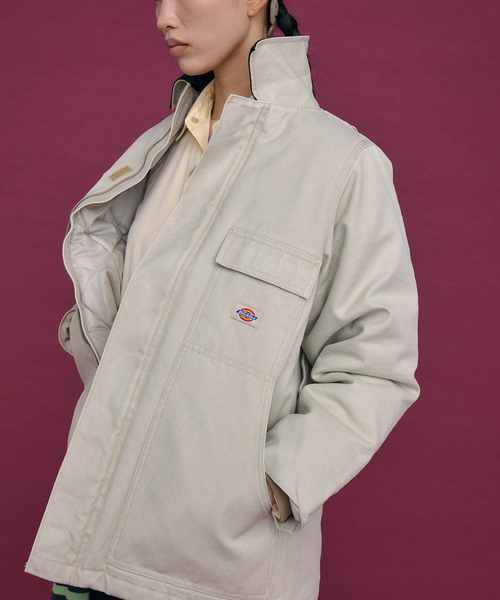 Dickies(ディッキーズ)の「DICKIES 別注 DUCK ジャケット(その他アウター・レディース・ブラック/アイボリー・SMALL/MEDIUM)」の7枚目の写真