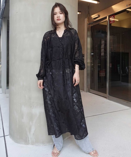 CORNERS(コーナーズ)の「ブロックレースボリュームスリーブワンピース(ワンピース・レディース・ベージュ/ブラック/アイボリー/ホワイト・M)」の11枚目の写真