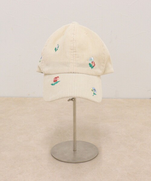 fredy emue(フレディエミュ)の「【Casselini/キャセリーニ】花刺しゅうコールキャップ(キャップ・レディース・ブラック/アイボリー・FREE)」の8枚目の写真