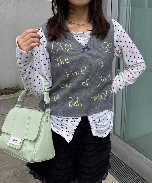 CIAOPANIC(チャオパニック)の「手書き文字ステッチニットベスト(ニット/セーター・レディース・グレー/ネイビー・ONE SIZE)」の16枚目の写真